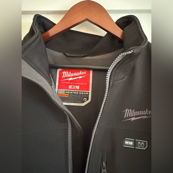 Milwaukee heated jacket - Picture 4 of 6
